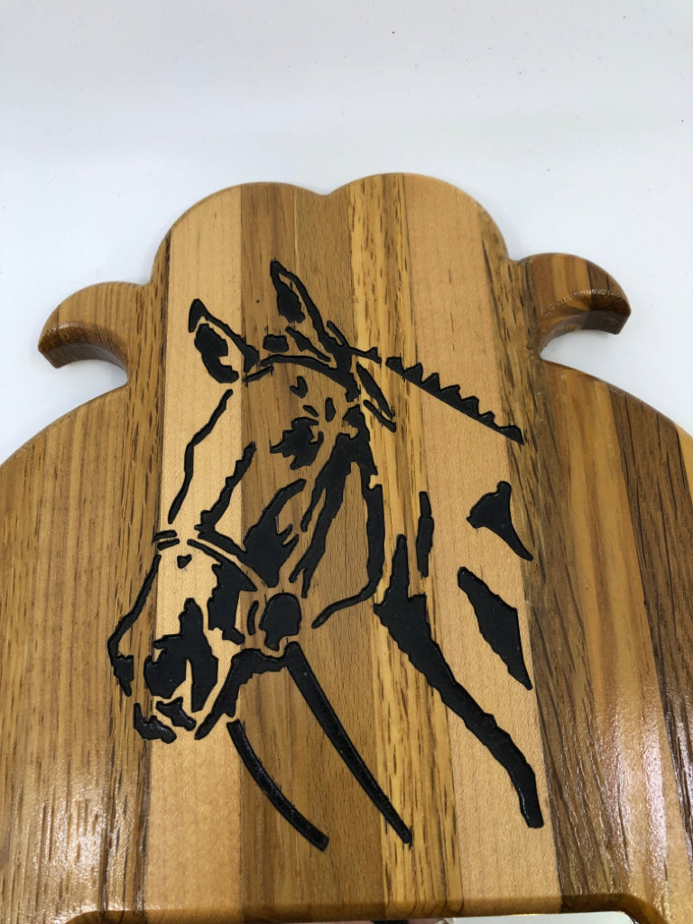 WOOD MIRROR W/ENGRAVED WOOD-BURNED HORSE.