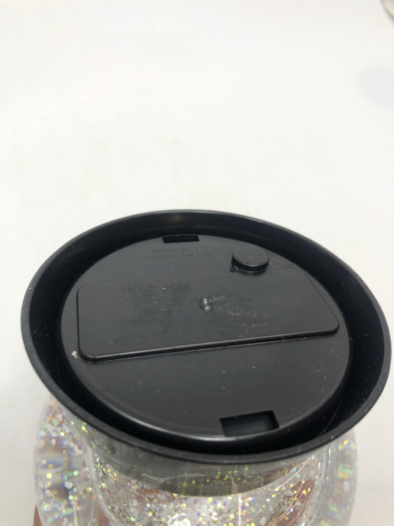 PLASTIC SNOWGLOBE PHOTO HOLDER.
