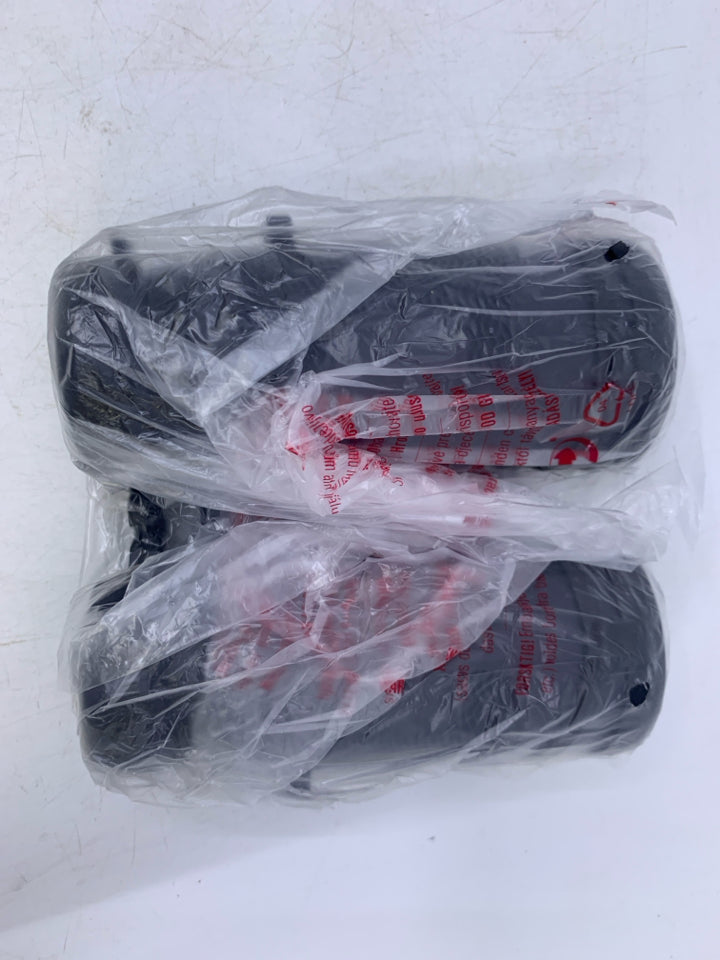 NIB BUSHNELL H20 BINOCULARS.