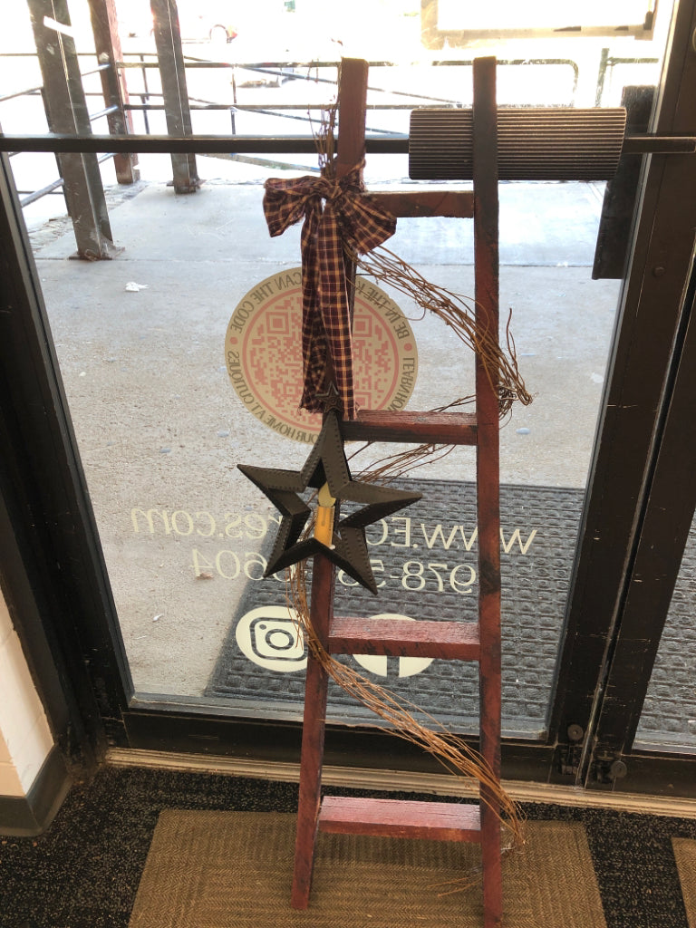PRIMITIVE RED LADDER W/METAL STAR CANDLE DECOR.