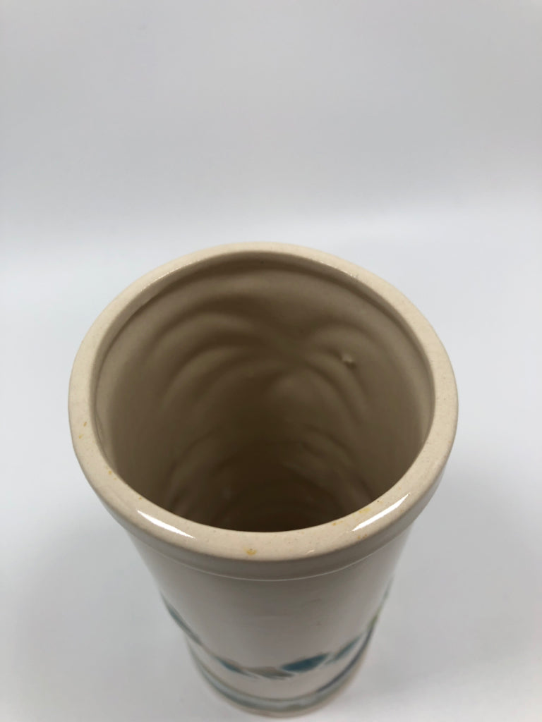 MAUI-KAUAI CERAMIC VASE.