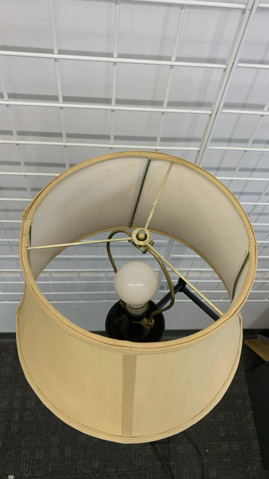 BLACK BASE MOVEABLE ARM FLOOR LAMP W/TAN SHADE.