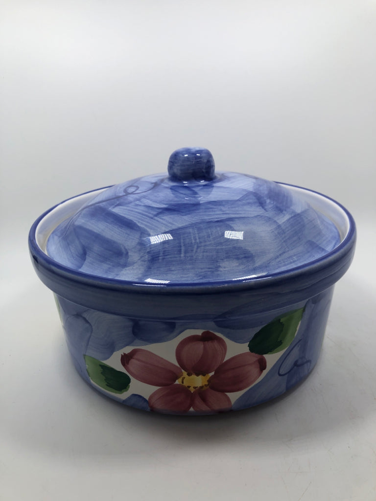 BLUE FLORAL COVERED CASSEROLE DISH.