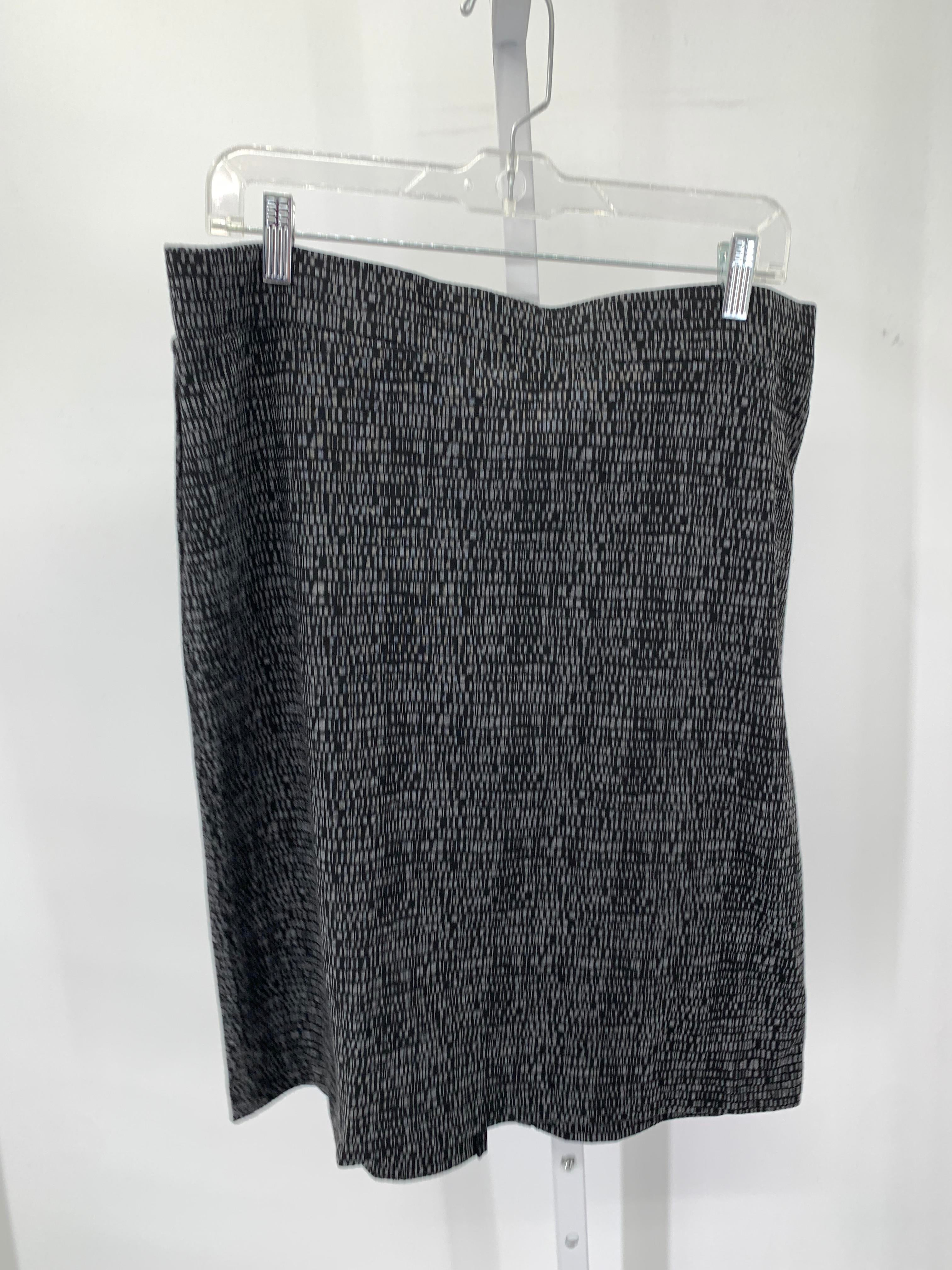 Counterparts Size Large Misses Skirt