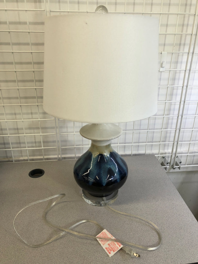 BLUE & CREAM DIPPED LAMP W/WHITE SHADE.