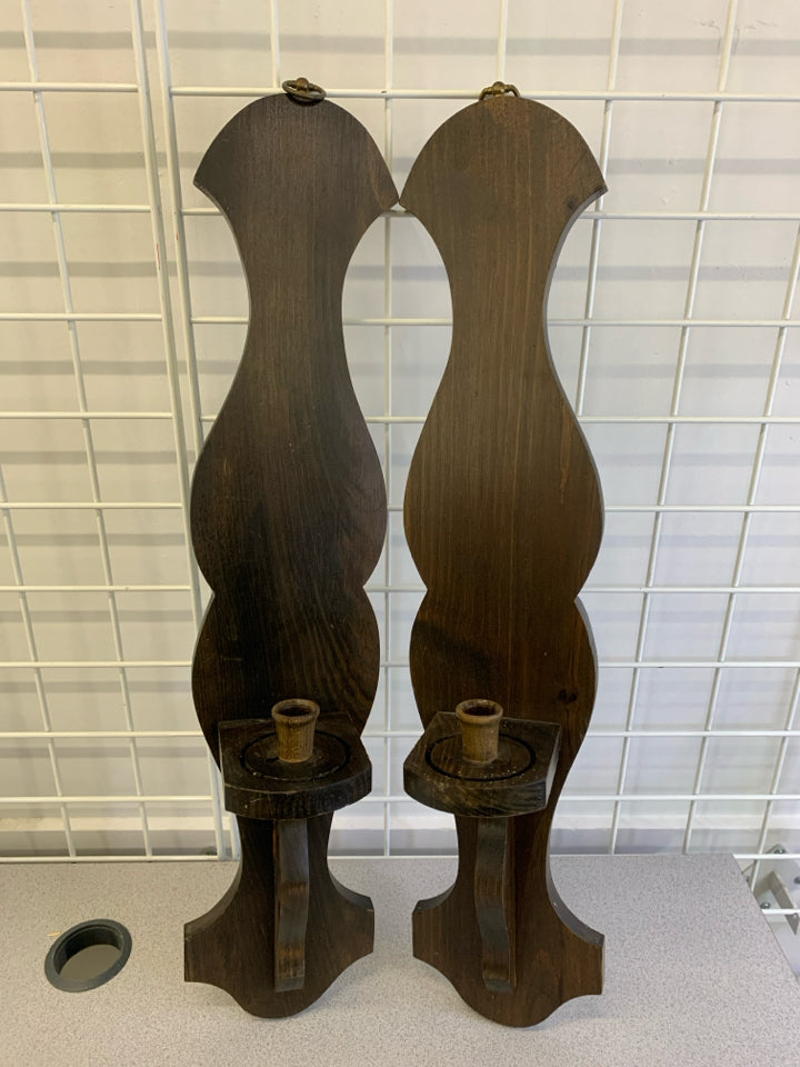 2 VTG WOOD CANDLE SCONCE.