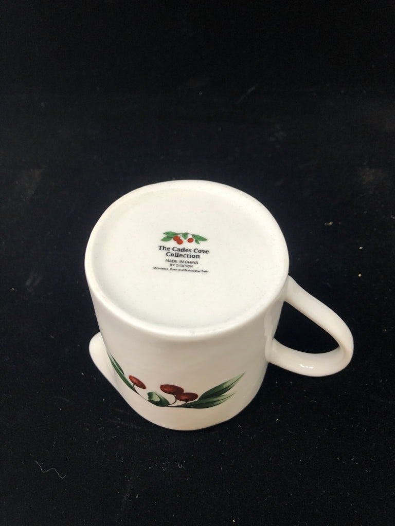 WHITE GREEN TRIM APPLE CREAMER.