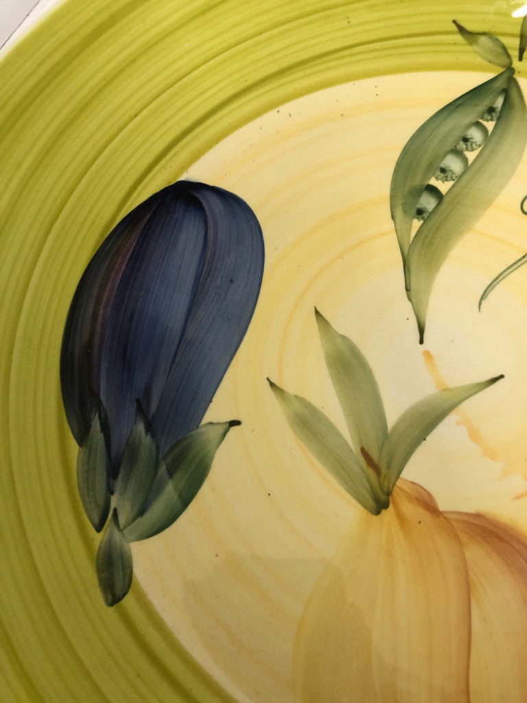 YELLOW VEGGIE SERVING BOWL.