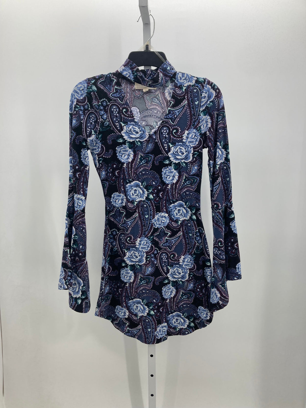 no comment Size Small Juniors Long Sleeve Dress
