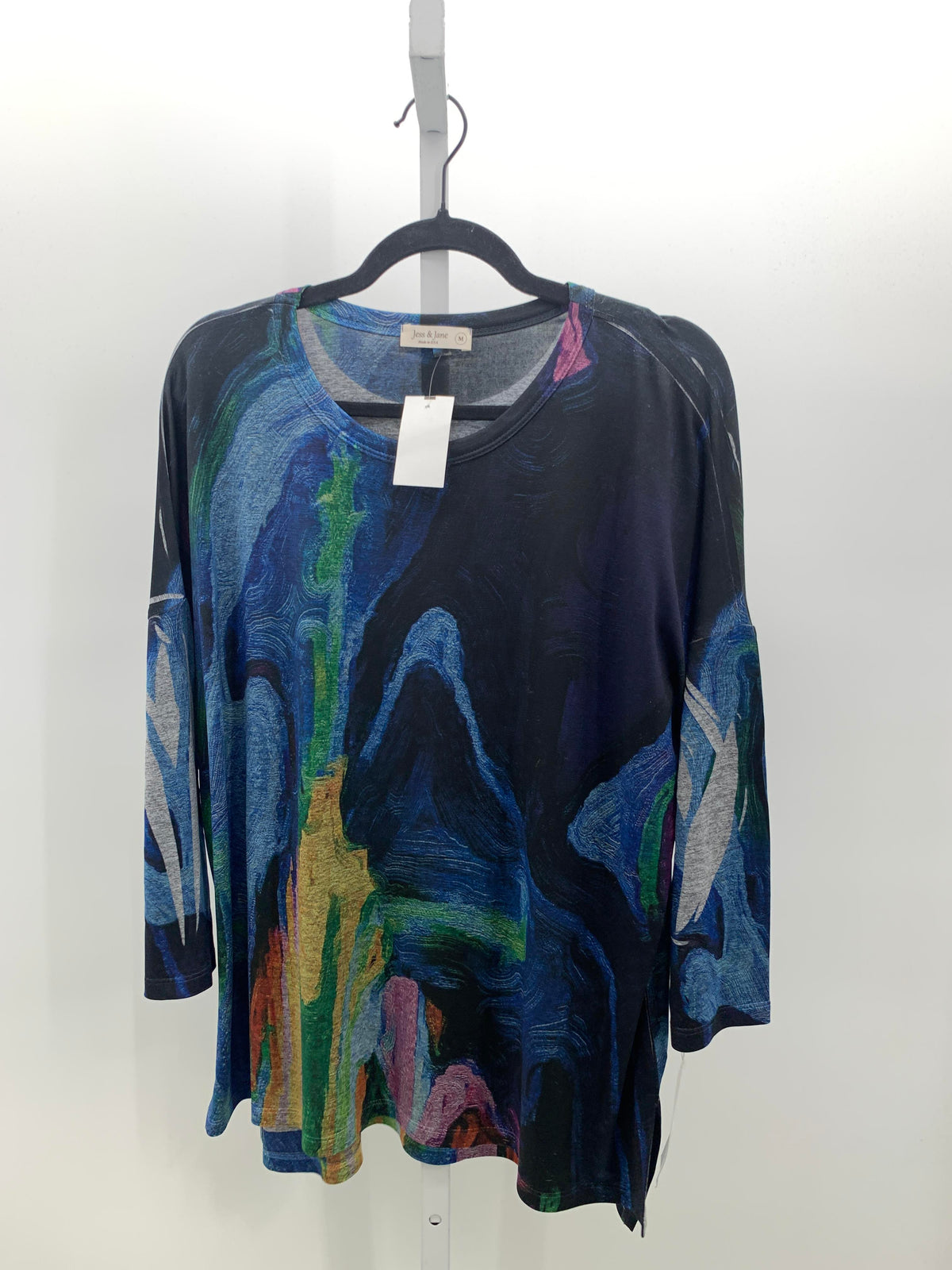 Size Medium Misses 3/4 Sleeve Shirt