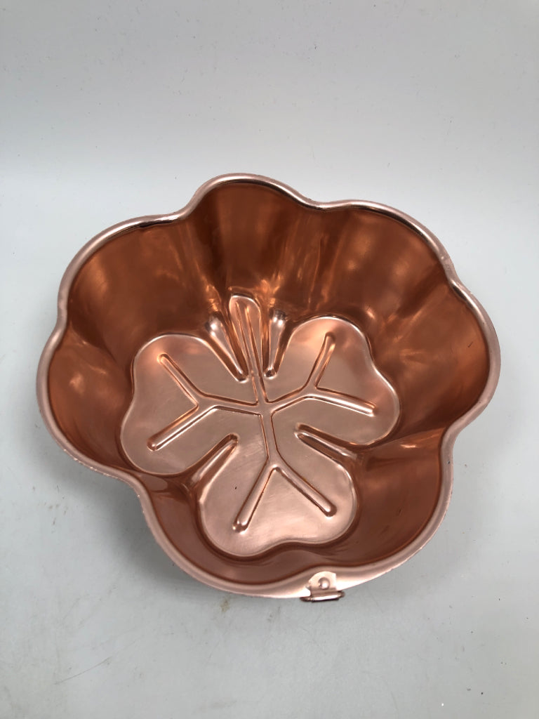 CLOVER COPPER MOLD.
