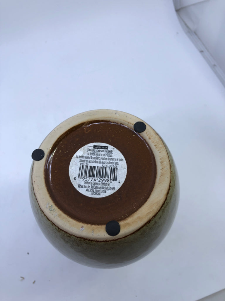 TAN POTTERY VASE.
