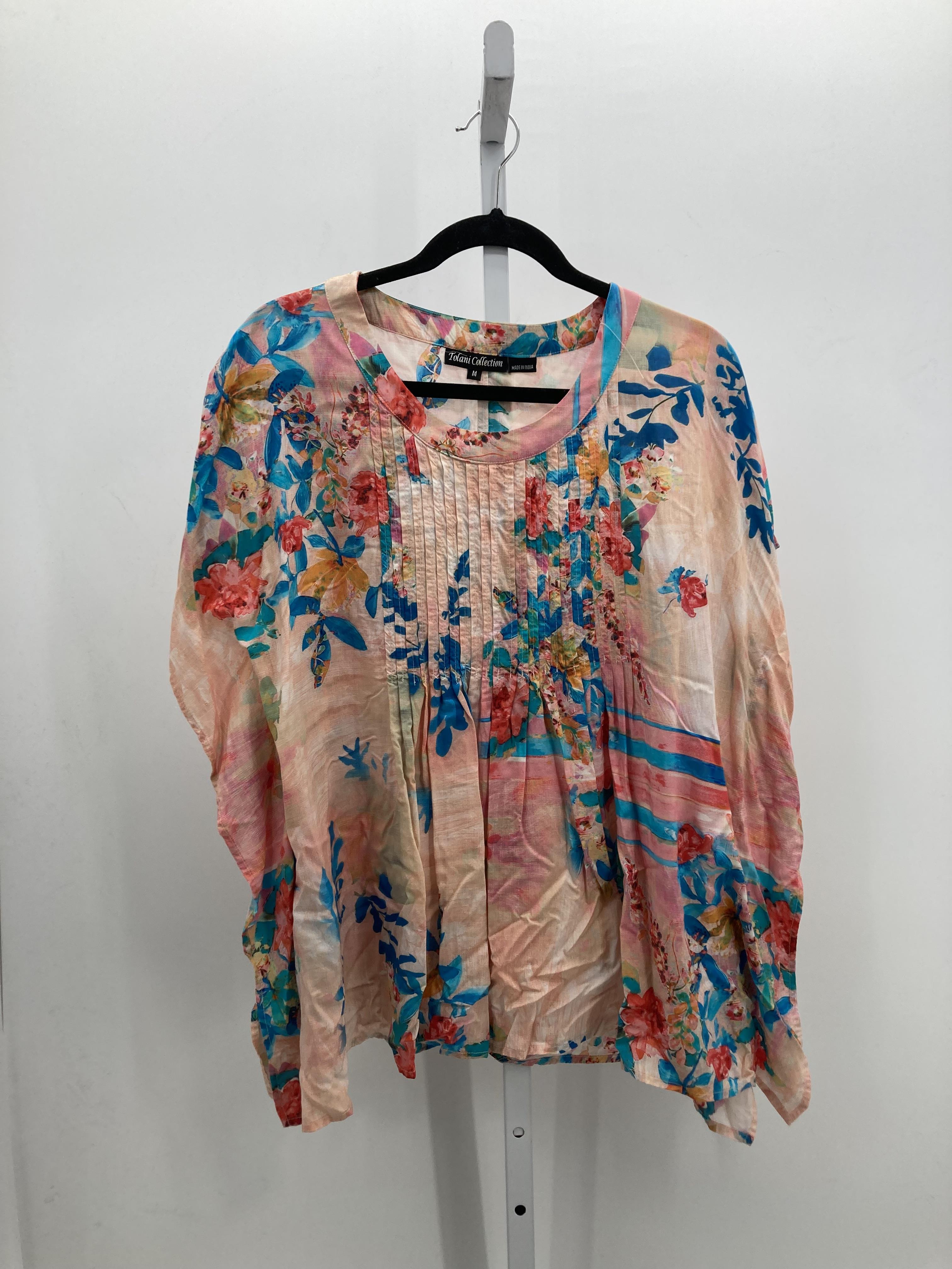 Size Medium Misses Short Sleeve Shirt