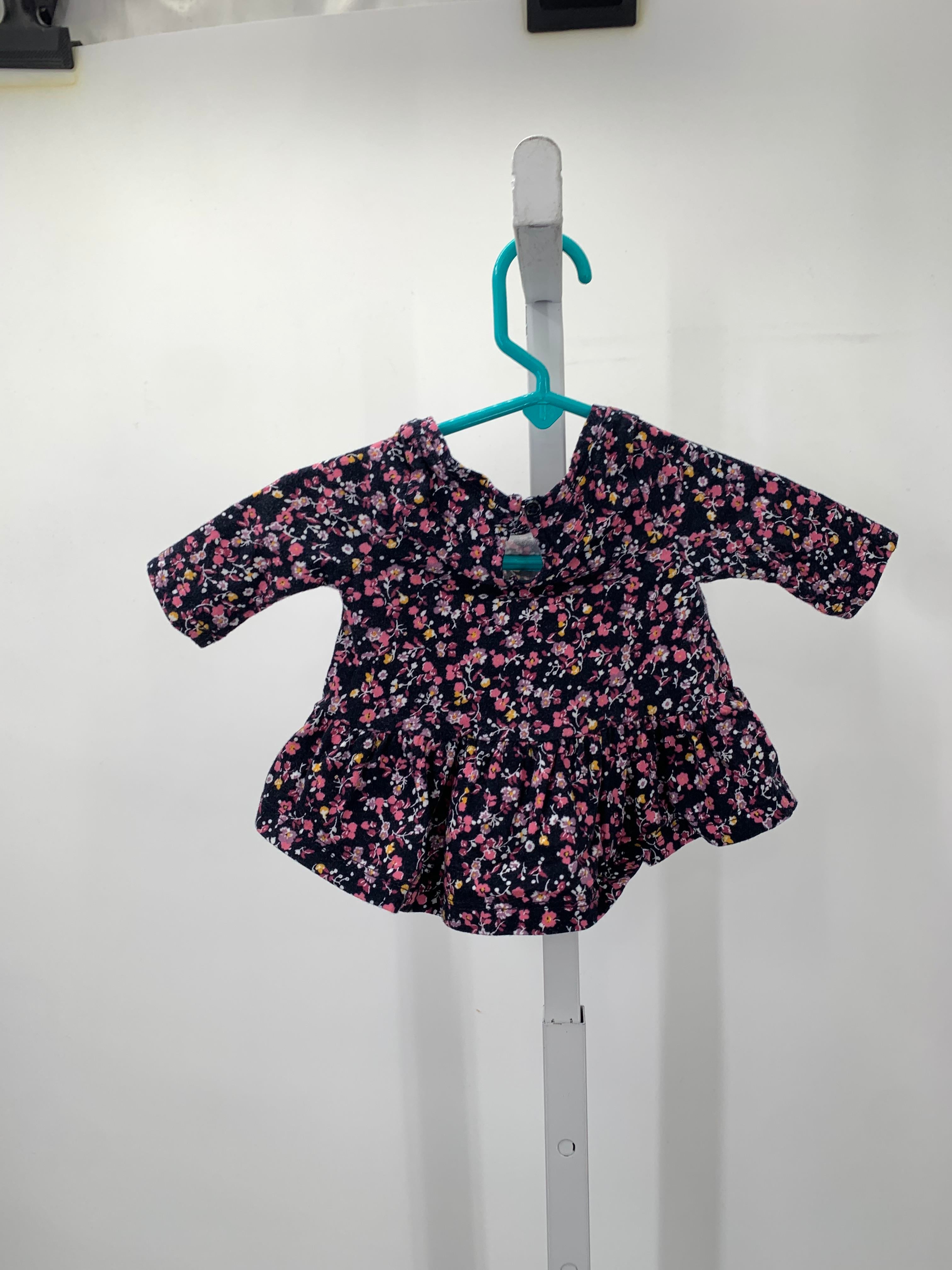 Baby Gap Size 0-3 months Girls Long Sleeve Shirt