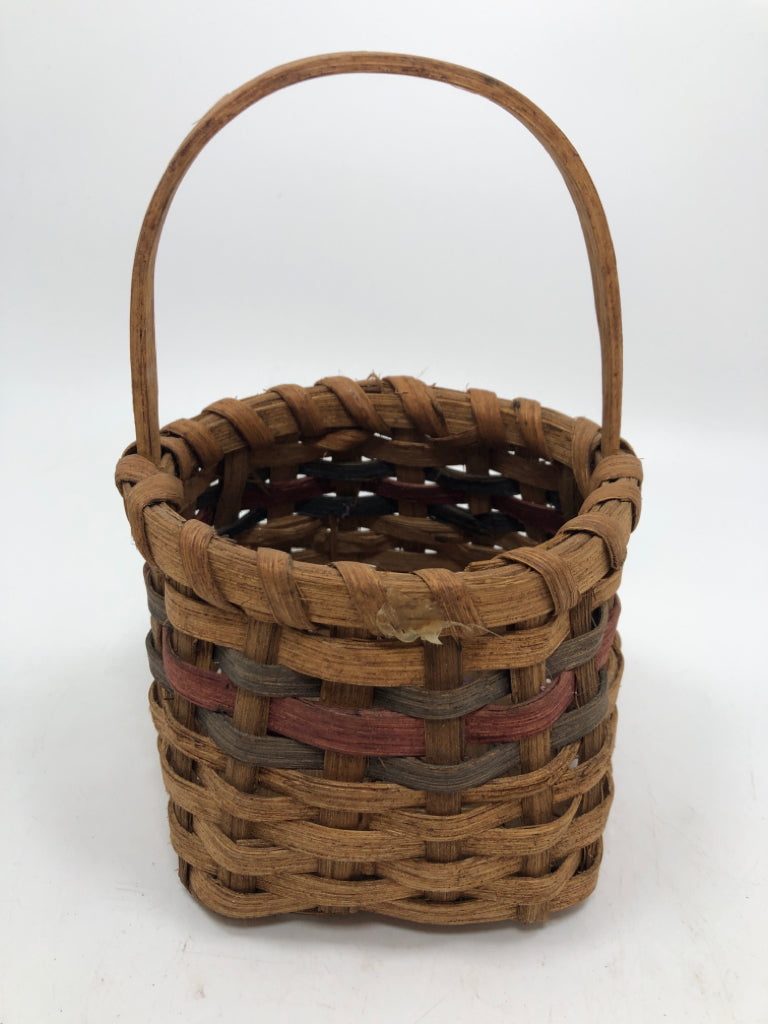 SM BLUE & RED STRIPE WOVEN BASKET.