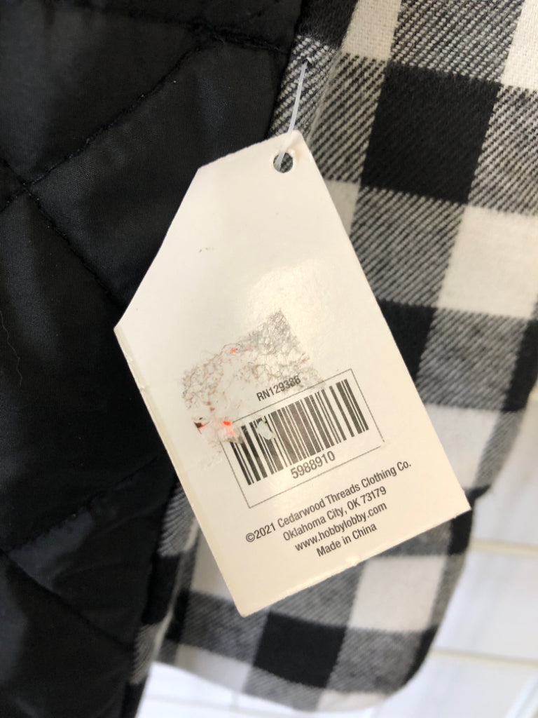 NIP BUFFALO PLAID OVER THE SHOULDER POT HOLDER.