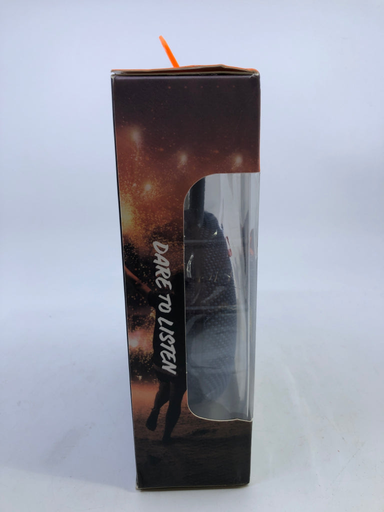 NIP WIRELESS KENO SPEAKER W/CLIP.