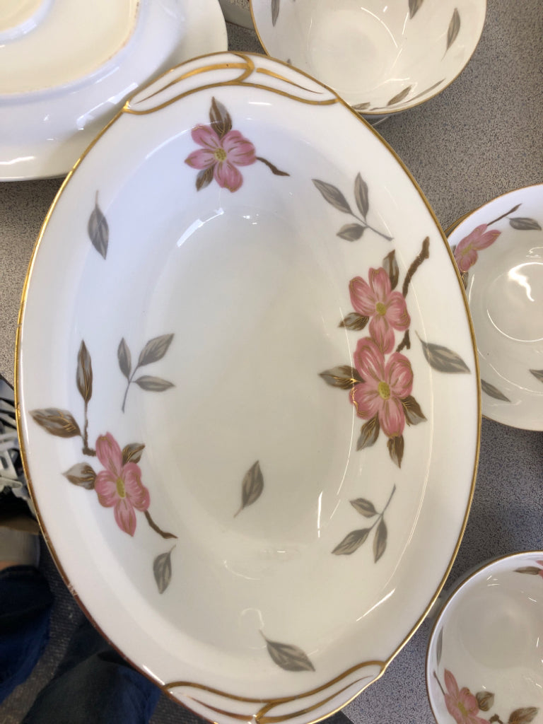 66 PC SVC 10 PINK FLORAL W/ GOLD RIM NORITAKE .