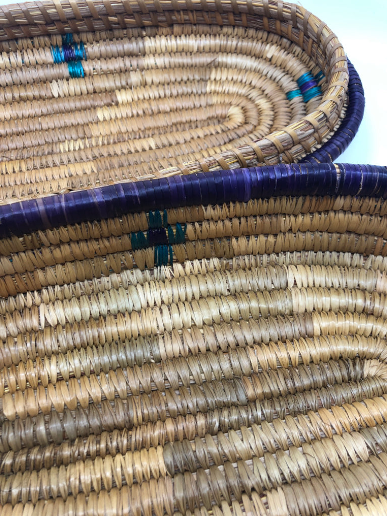 COLORFUL OVAL WOVEN BASKET W/LID.