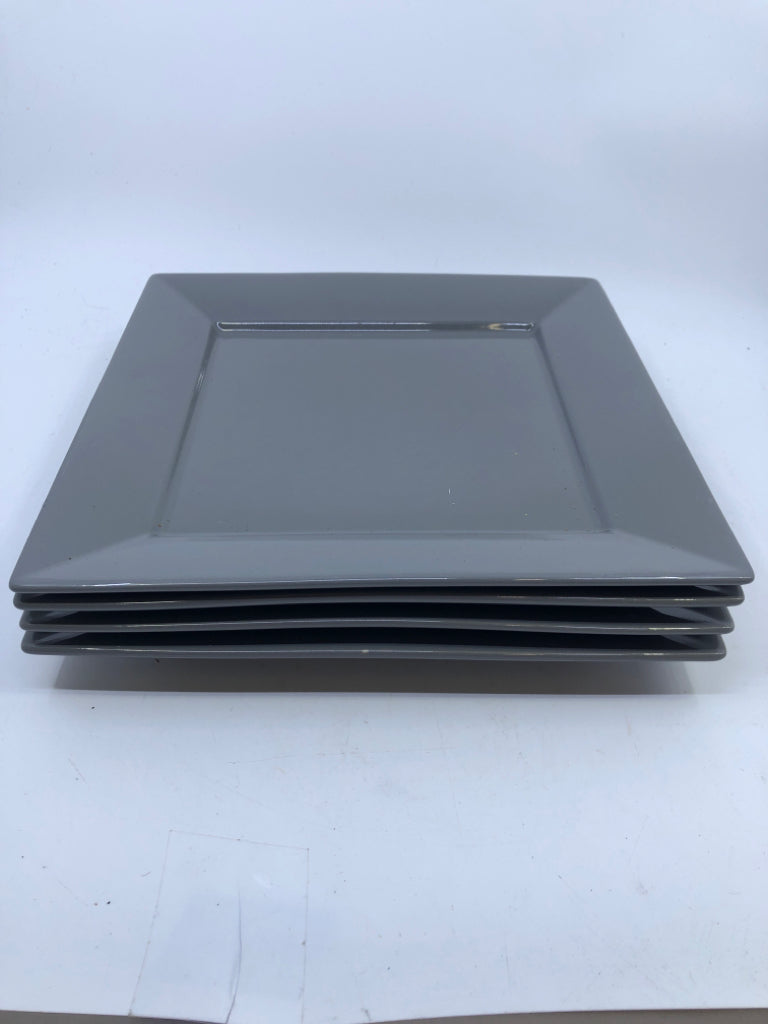 12 PC SVC 4 SQUARE PLATES + BOWLS.