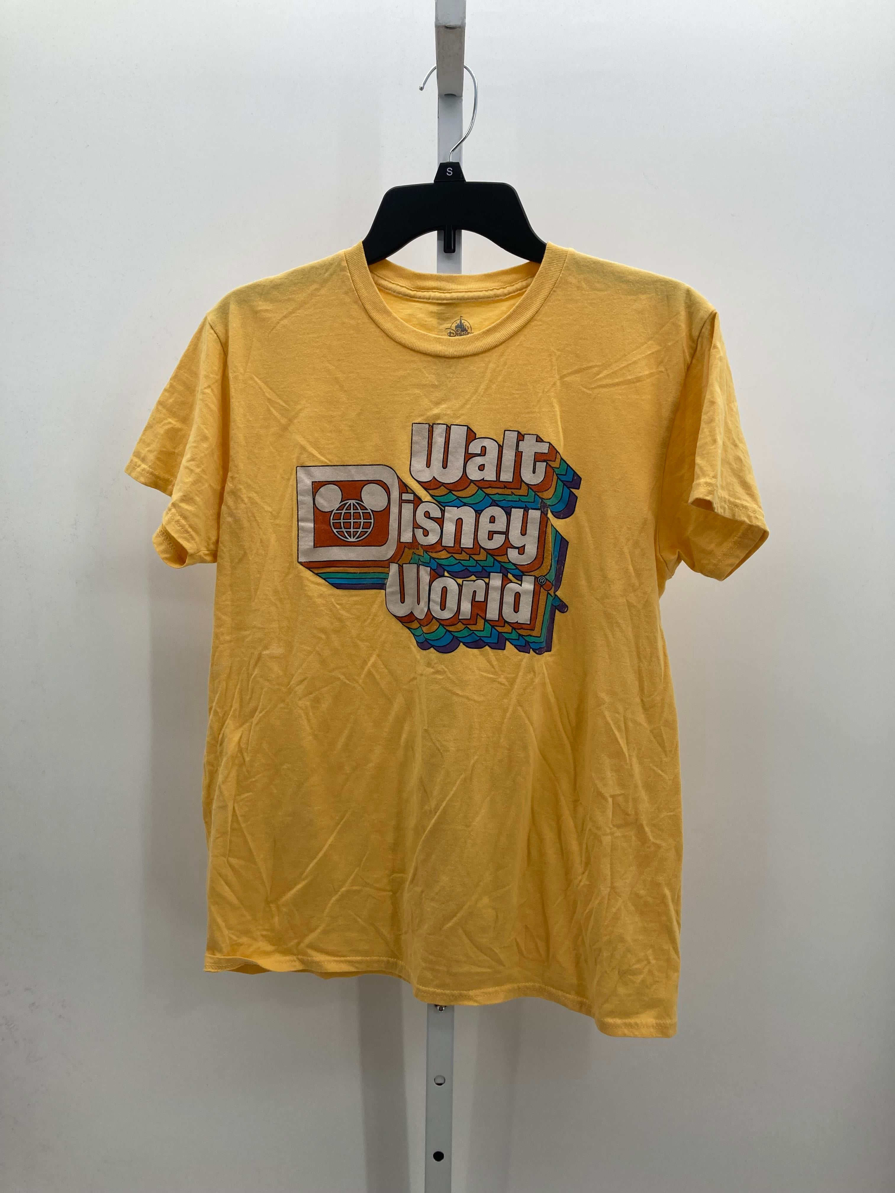 Disney Size Medium Juniors Short Sleeve Shirt