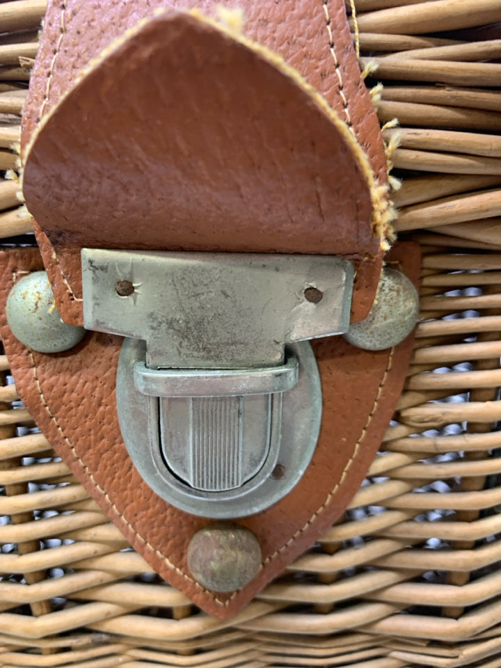 VTG TALL CARMEL COLORED BASKET W/ HANDLES METAL HARDWARE/LEATHER STRAP.