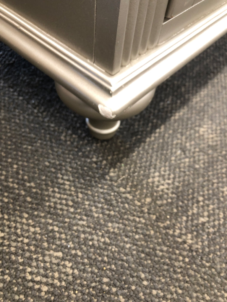 SILVER ARMOIRE W/MIRRORED DOOR & 2 DRAWERS *MINOR WEAR.