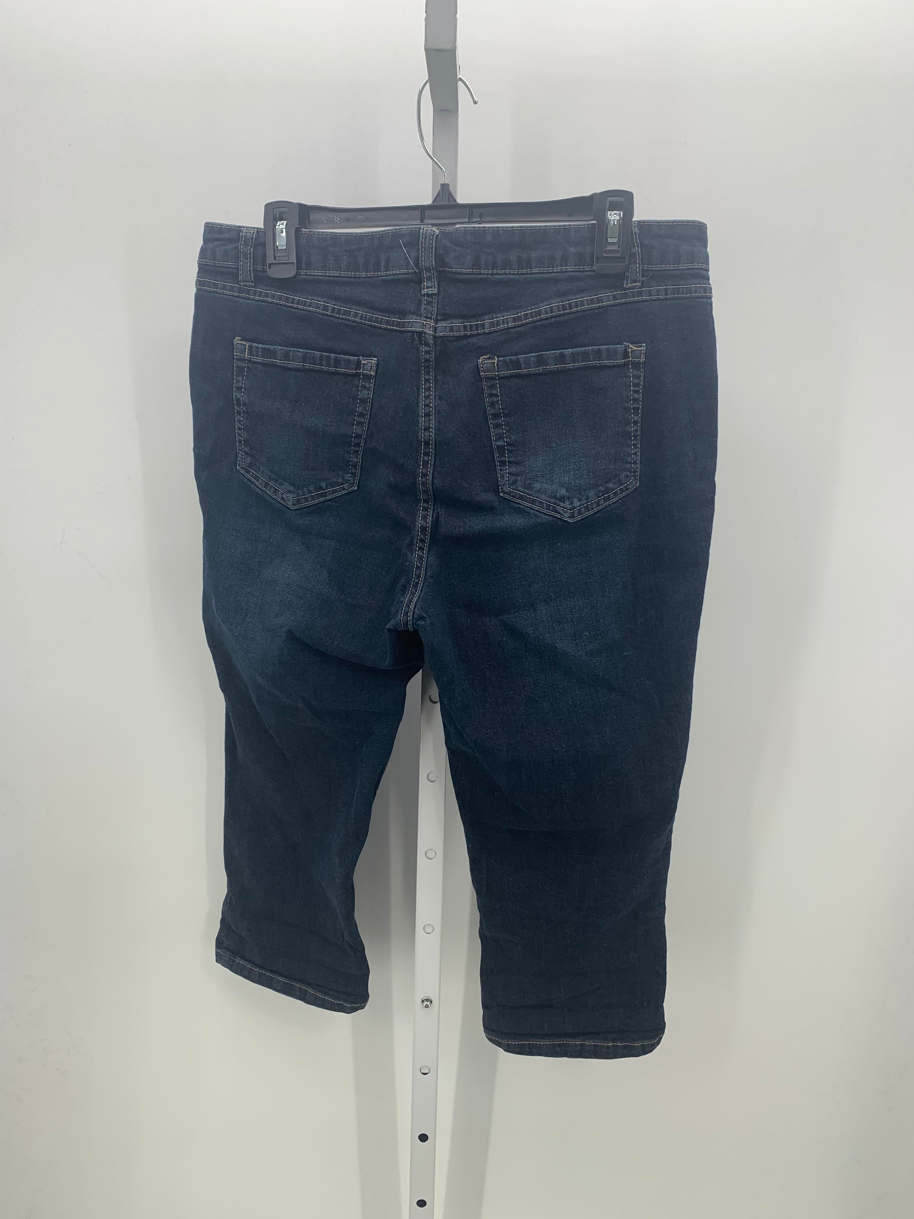 d. jeans Size 14 Misses Capri Pants