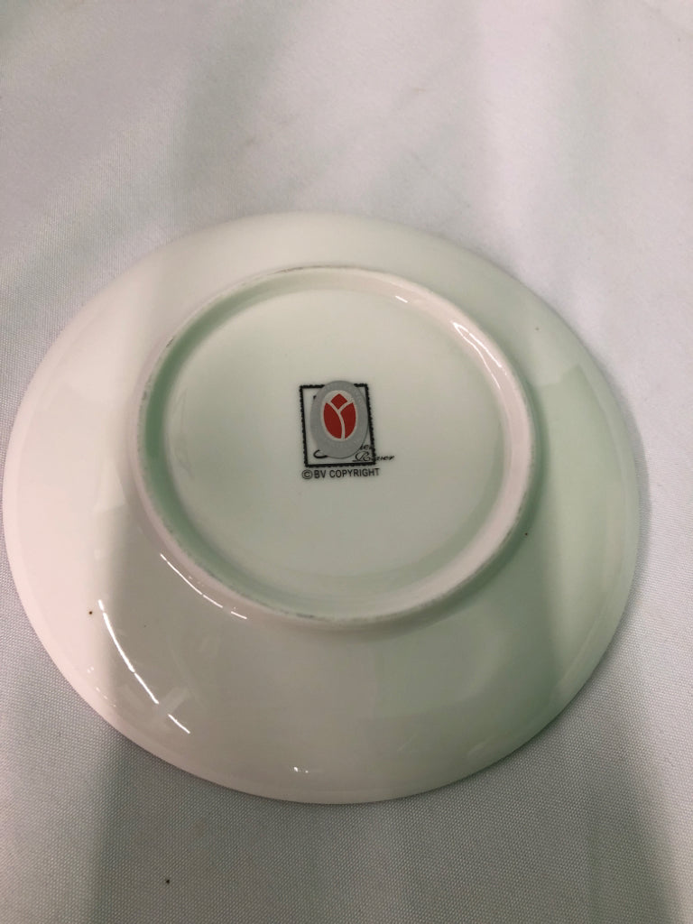 NIB CUP AND SAUCER ROSE W/ PINK BIRD IN GIFT BOX