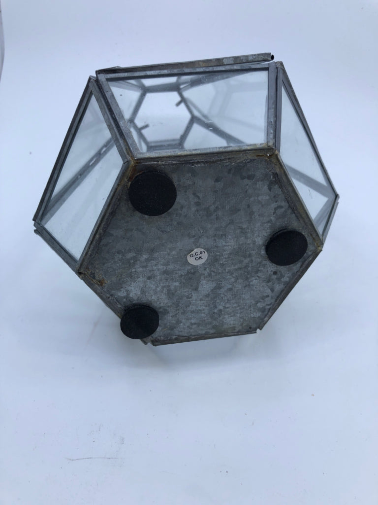 ABSTRACT GLASS METAL LANTERN W CANDLE.