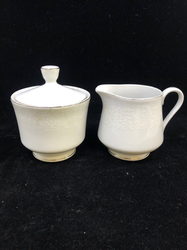 VTG LOVELACE CREAM & SUGAR SET.