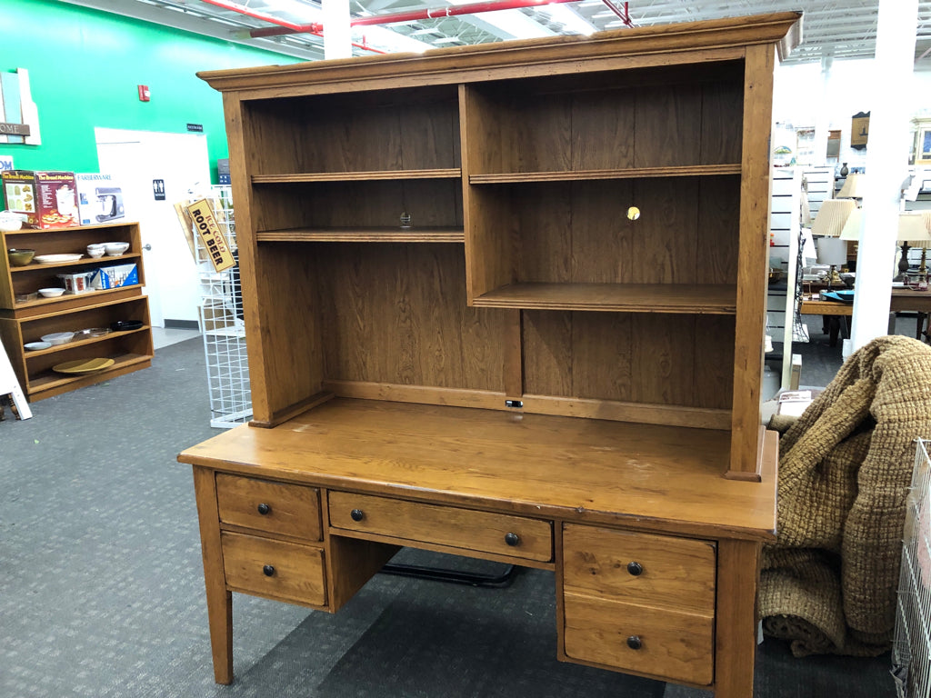 2PC SOLID WOOD DESK W/HUTCH.