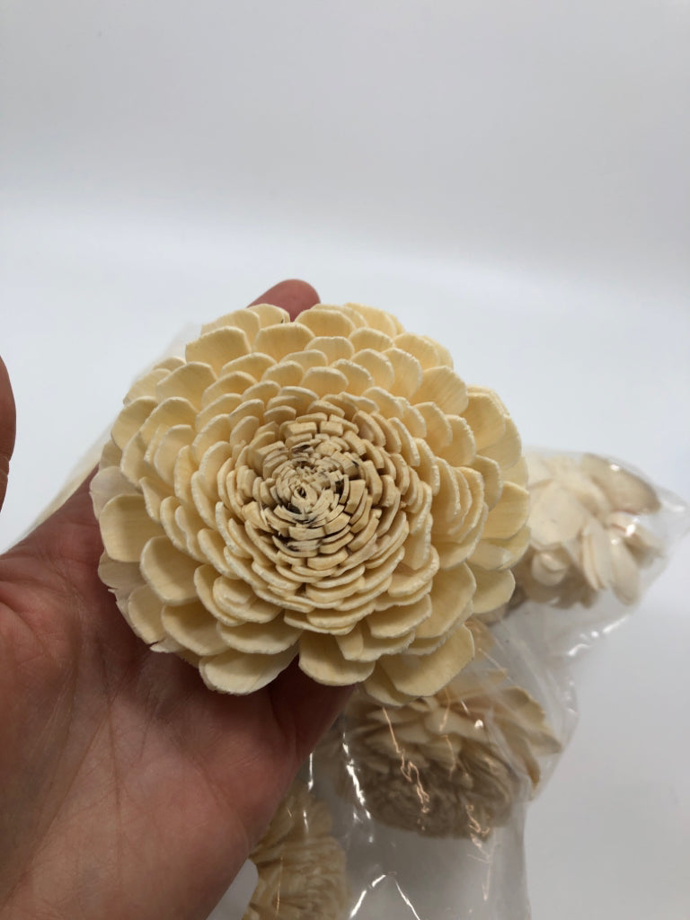 RUSTIC FOAM FLORALS IN BAG.