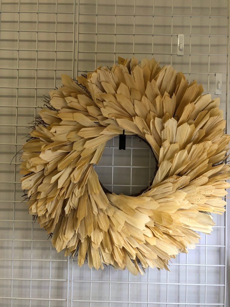 CORN HUSK WREATH.