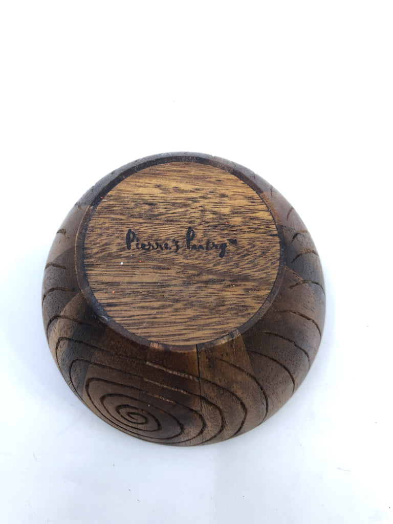 SMALL CARVED DK WOOD BOWL.