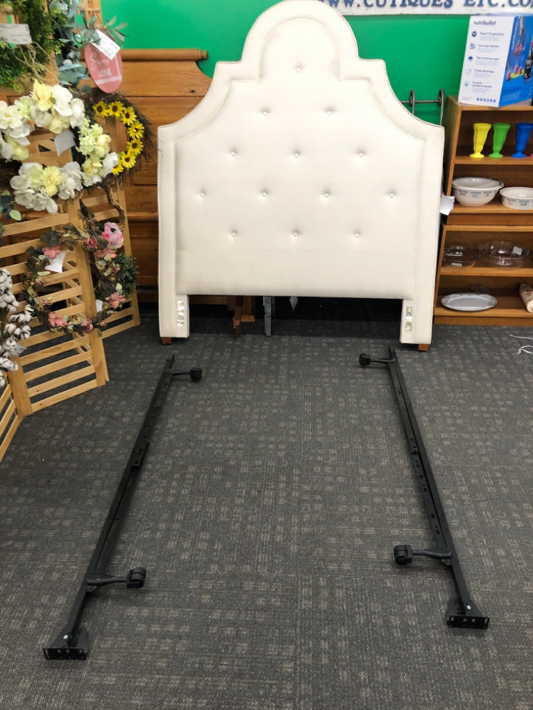 FULL/QUEEN YORK TUFTED HEADBOARD W/METAL FRAME.