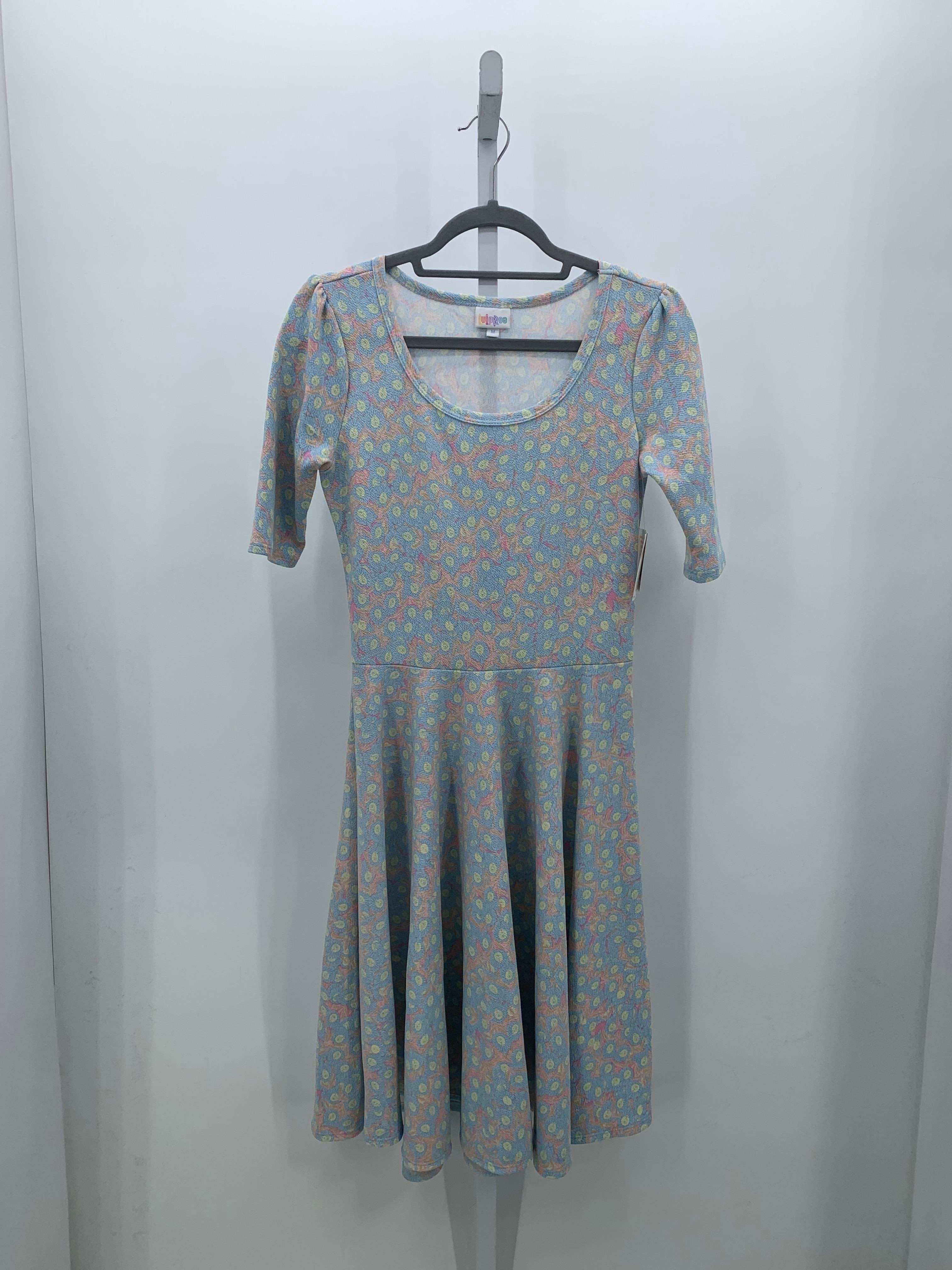 Lularoe Size Medium Misses Short Sleeve Dress