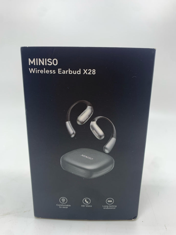 NIB MINISO WIRELESS EARBUDS.