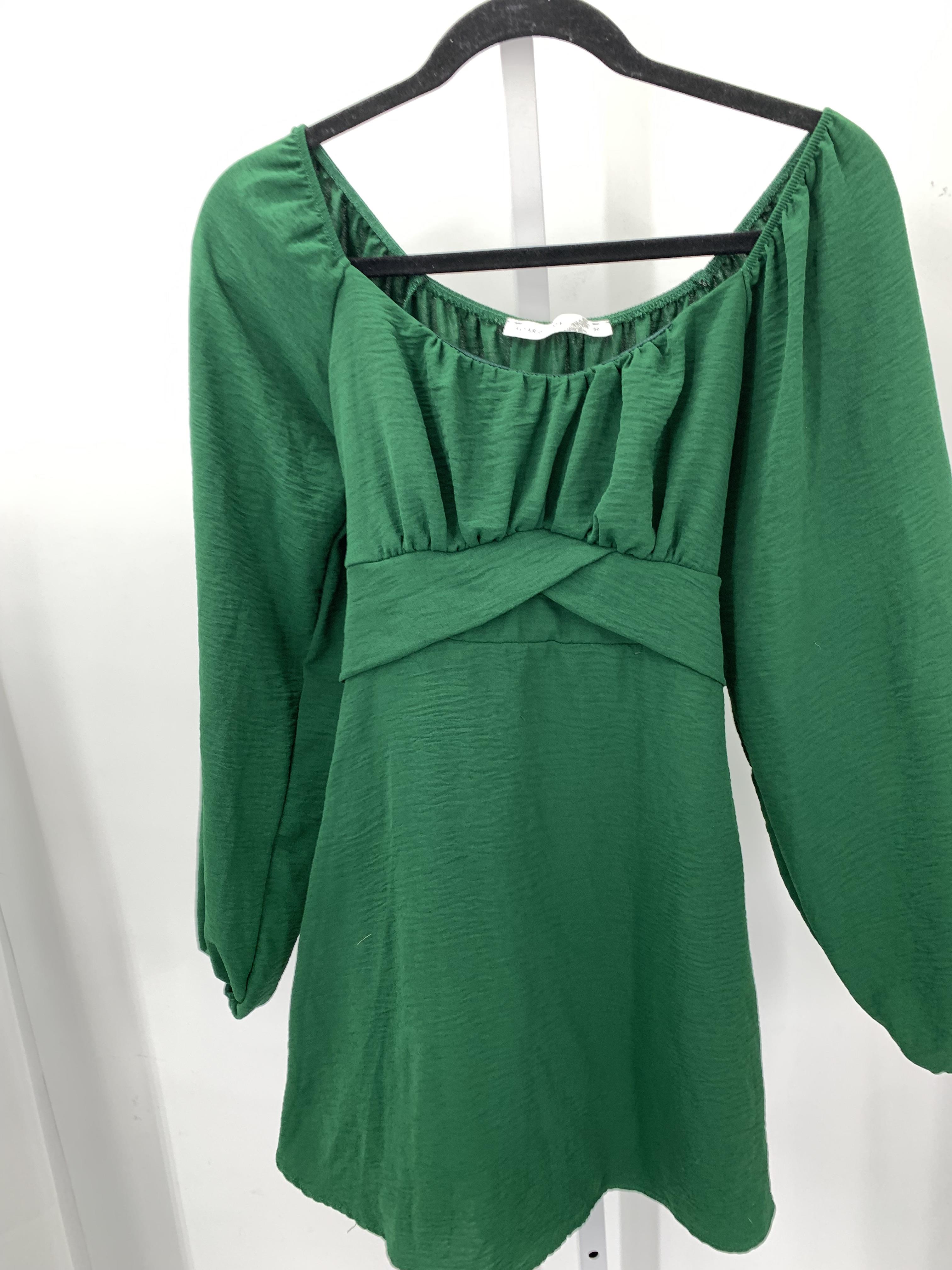 Size Medium Juniors Long Sleeve Dress