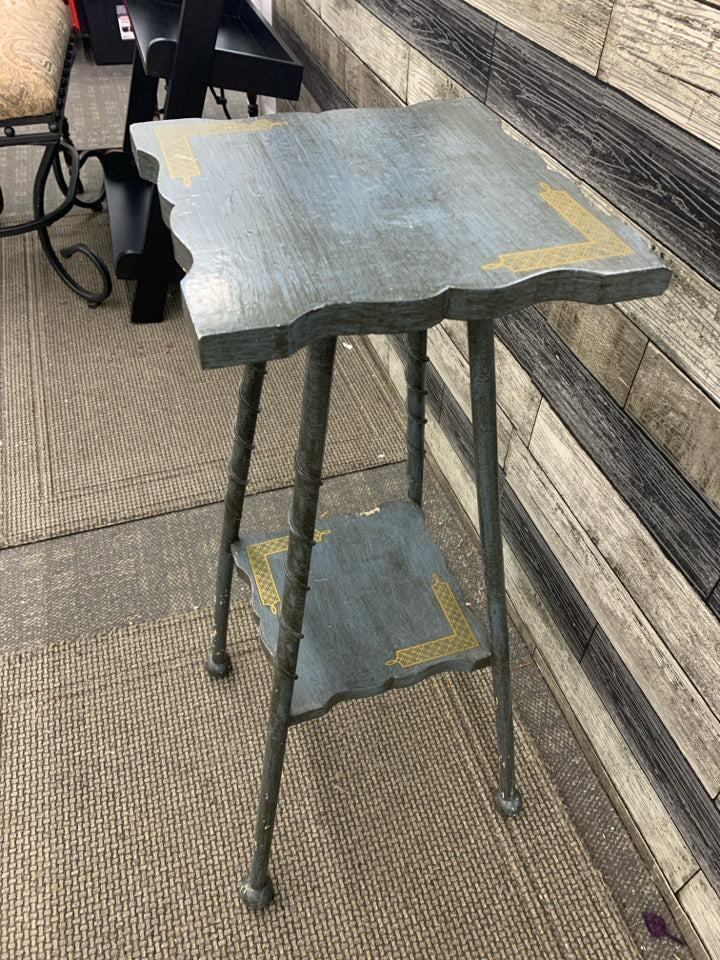 BLUE PAINTED SQUARE SIDE TABLE W/GOLD ACCENTS.