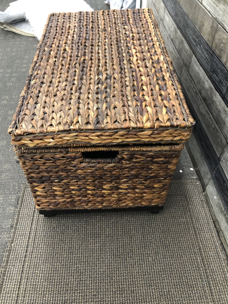 BROWN WICKER CHEST.