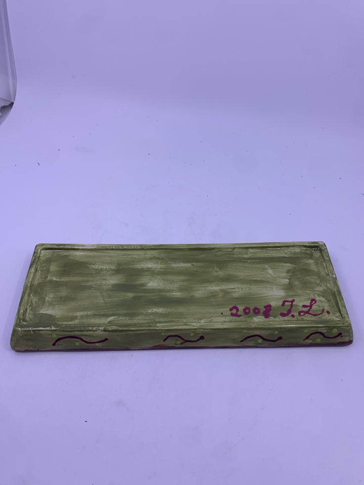 RECTANGLE W MAROON FLORAL CATCH TRAY.
