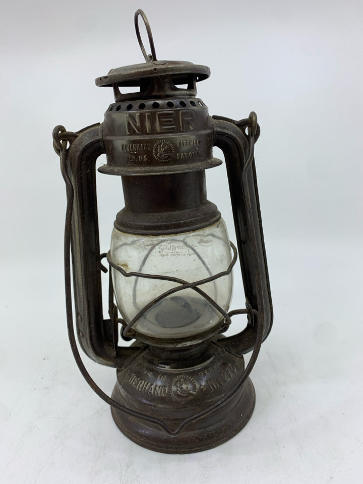 VTG METAL/GLASS LANTERN DIETZ.