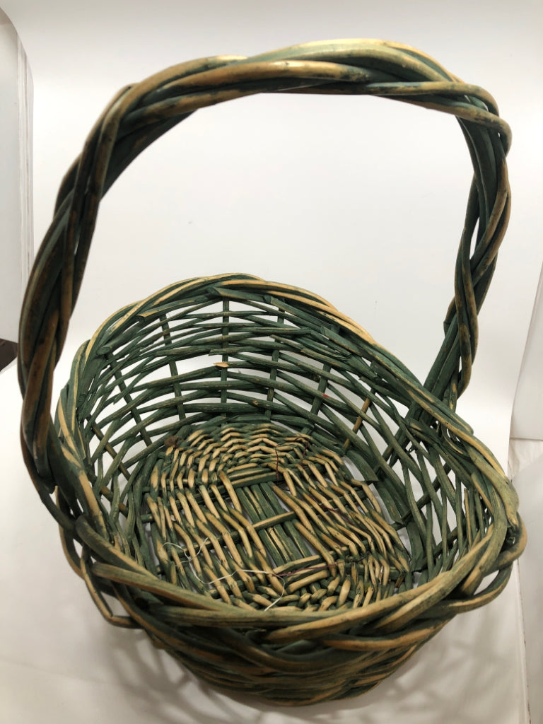 DISTRESSED GREEN BASKET.