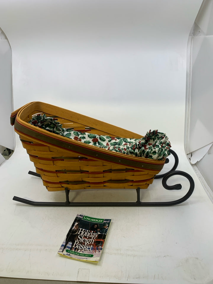 LONGABERGER 1997 HOLIDAY SLEIGH BASKET W/ LINER.