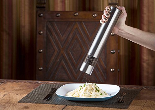 Modernhome Gourmet Electric Salt and Pepper Grinder Set, Silver -