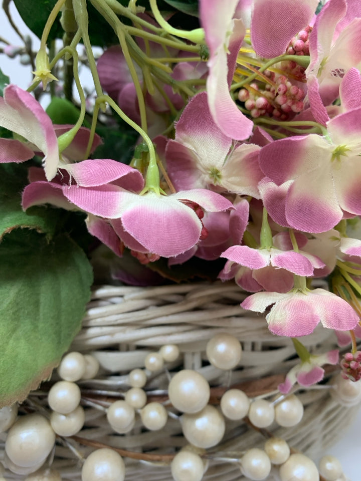 FLORAL BOUQUET W/PEARLS.