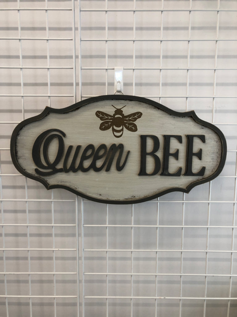 QUEEN BEE WOOD WALL SIGN.
