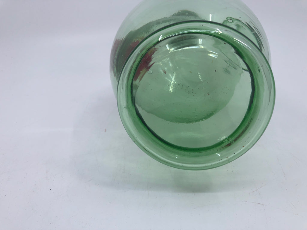 GREEN GLASS WINE DECANTER.