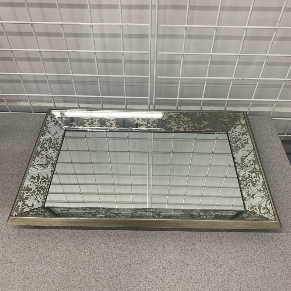 DISTRESSED SILVER MIRRORED TRAY.
